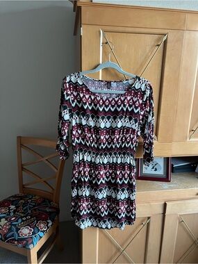 Maroon Black White Patterned Mini Dress size 8